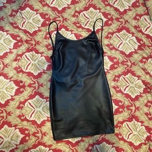 black backless dress